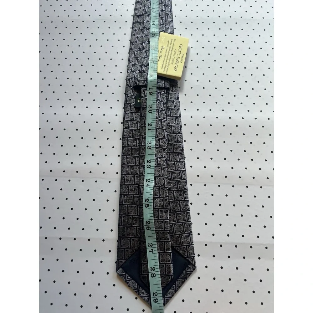 Patrick Francis Ireland‎ Pure Silk Celtic Design Neck Tie Gray Black